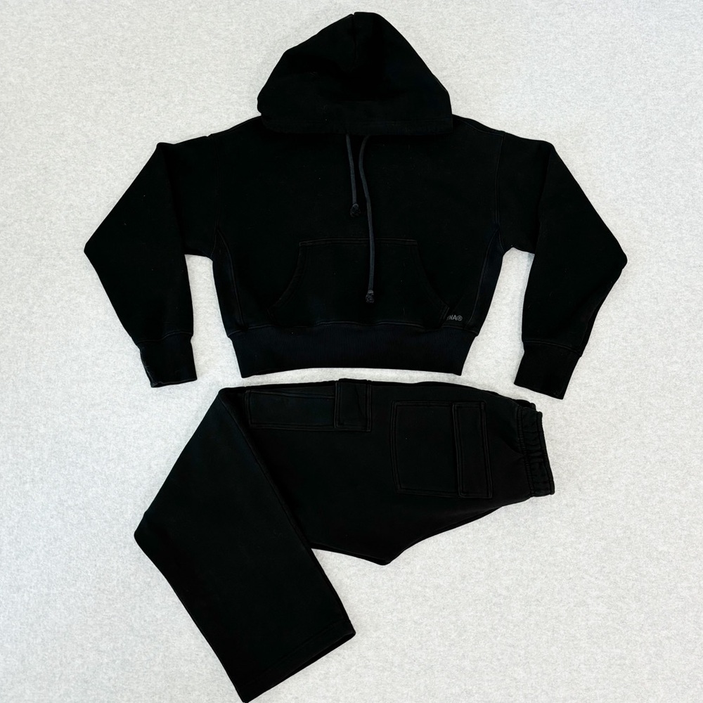 Aritzia Cozy Fleece sweatsuit in black